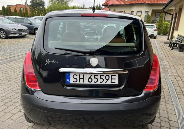 Lancia Ypsilon cena 9900 przebieg: 129000, rok produkcji 2005 z Wejherowo małe 172